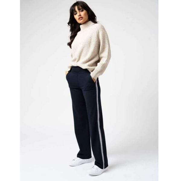 Saint and Sofia Runway Pant in Navy