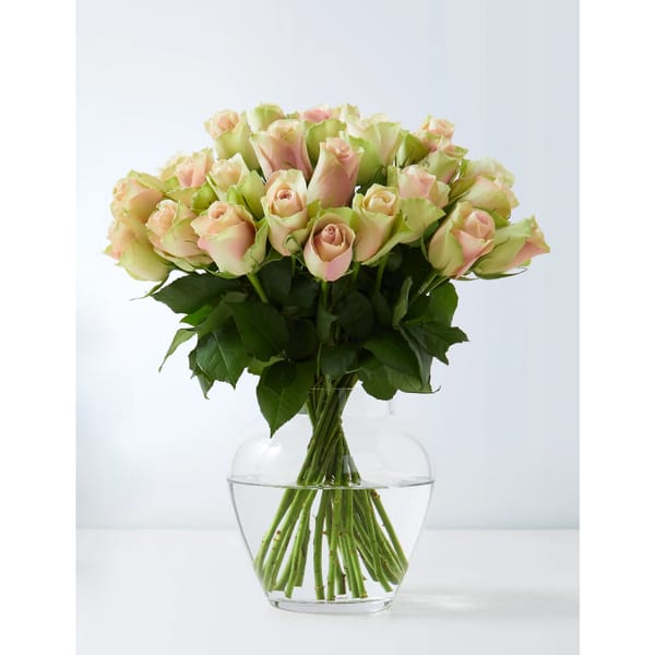 Belle Rose Abundance Bouquet