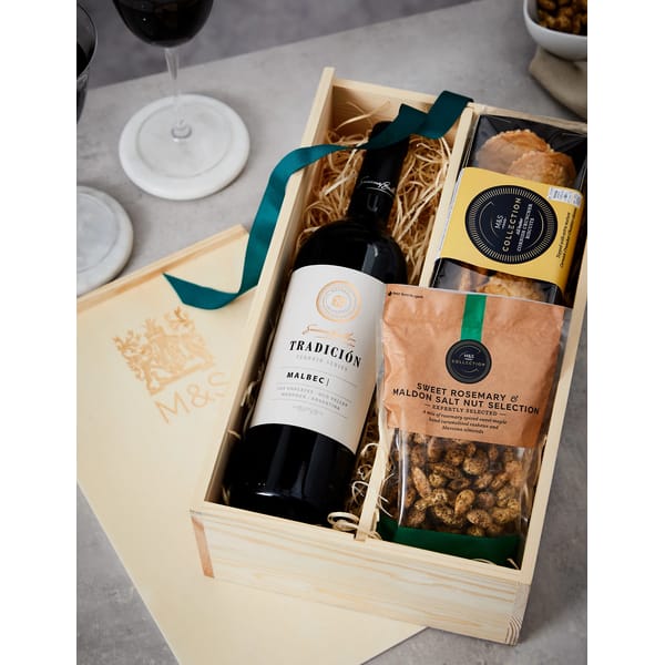 red wine and nibbles gift box