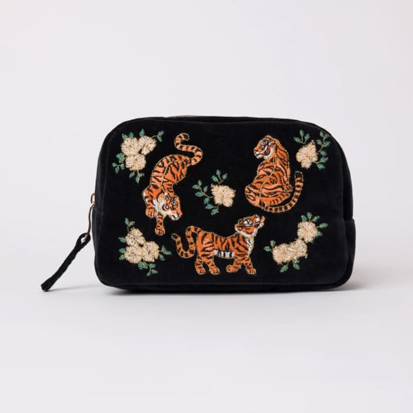 Elizabeth Scarlett Cosmetics Bag 1
