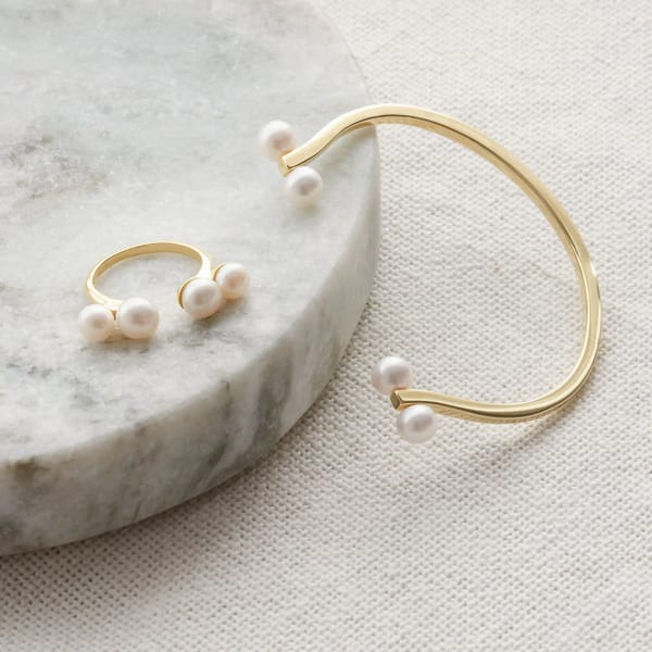 THE BELIEVER SET IN YELLOW GOLD