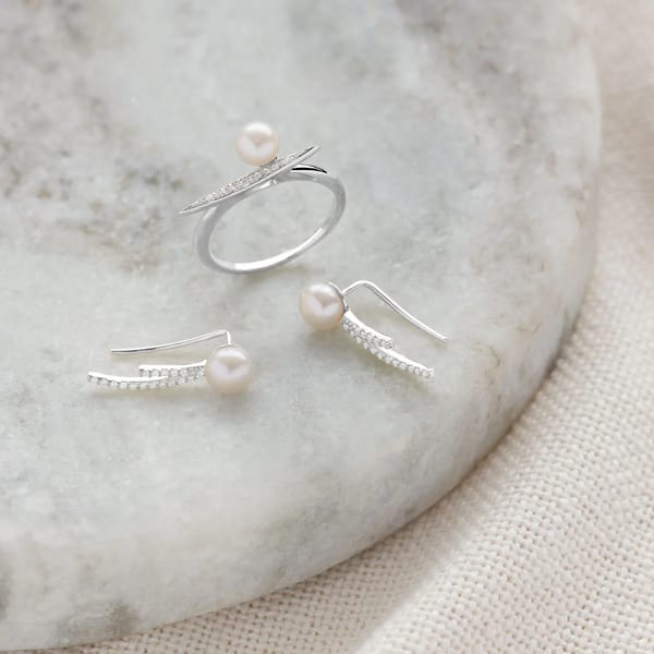 THE STARLET SET IN WHITE GOLD