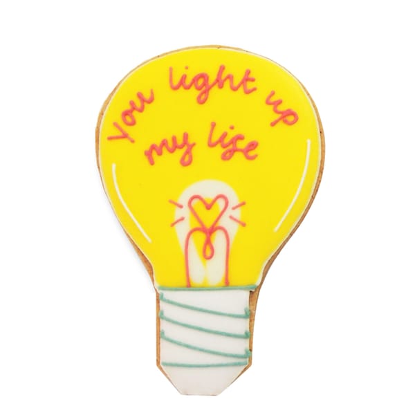 BISCUITEERS You Light Up My Life Lemon Iced Biscuit
