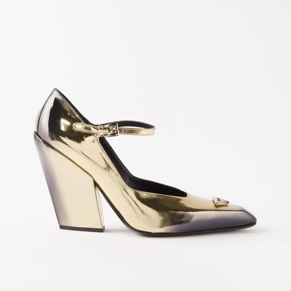 Modellerie Logo Plaque Leather Mary Jane Pumps