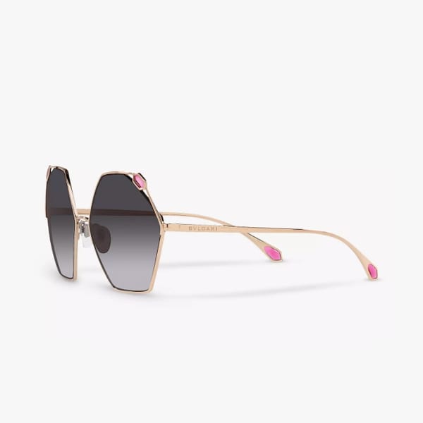 - retro sunglasses