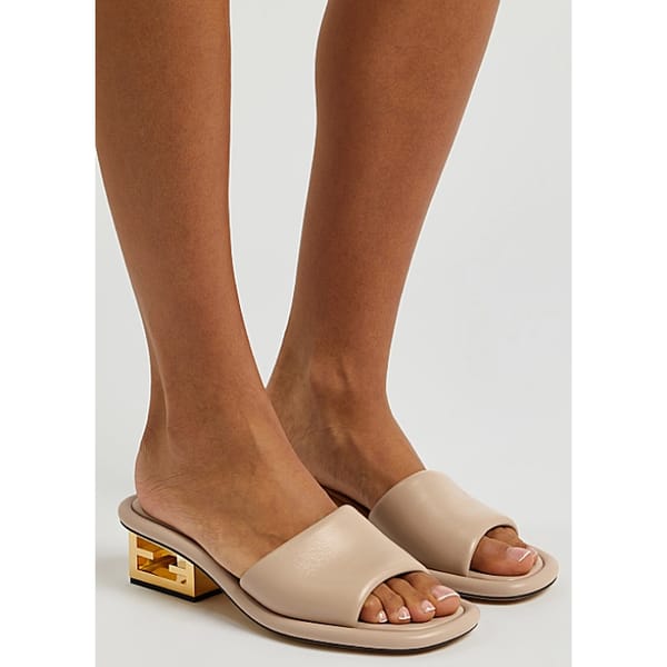FENDI 50 FF leather mules