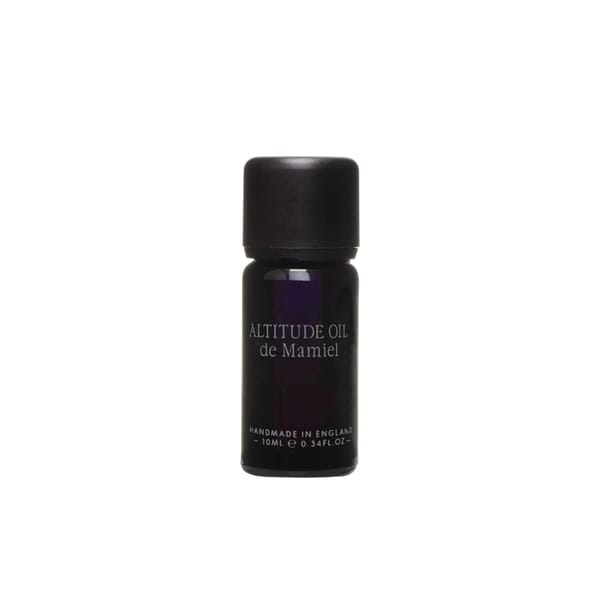 long haul flight essentials beauty de mamiel