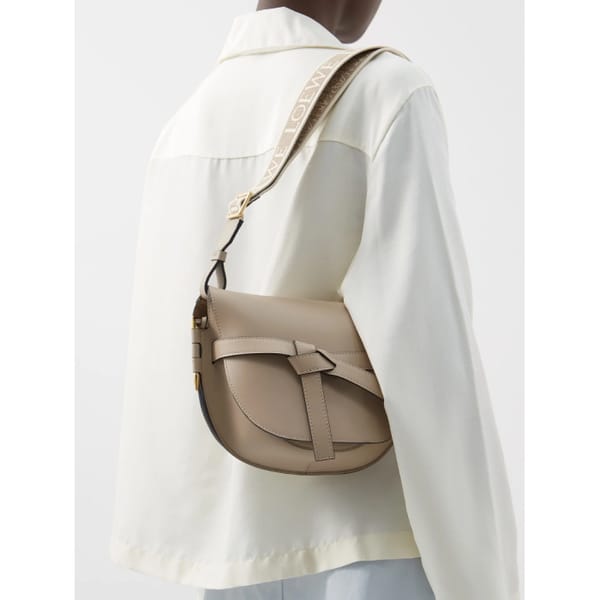 shoulder bags