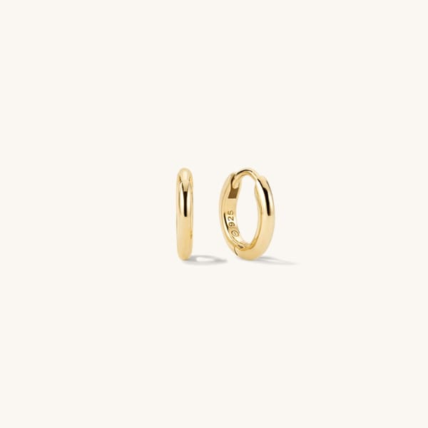 mejuri Tube Huggie Hoops