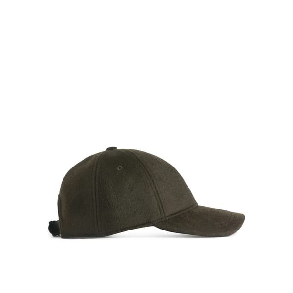 brown wool cap