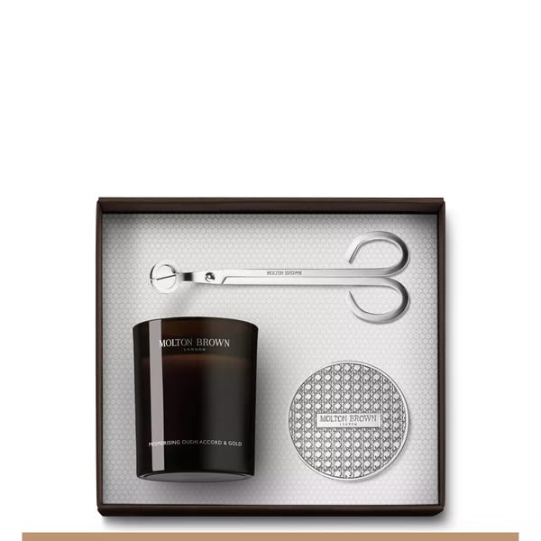 Mesmerising Oudh Accord & Gold Signature Candle & Home Accessories