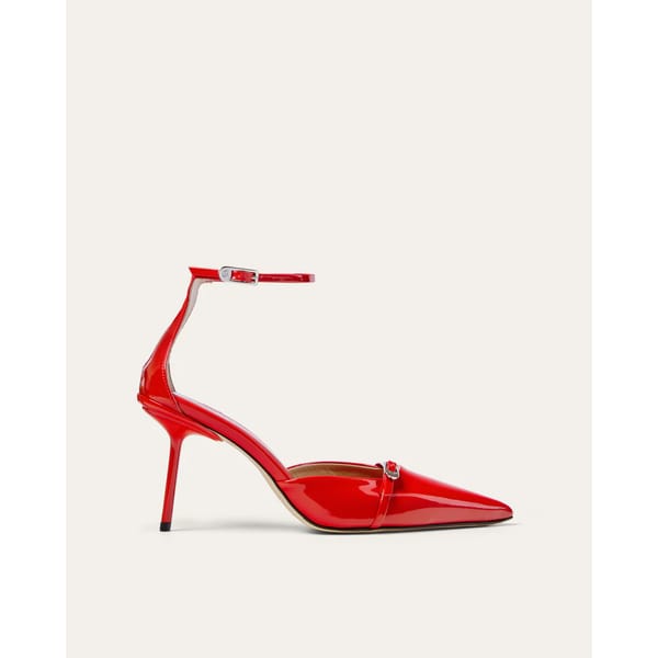 red shoes