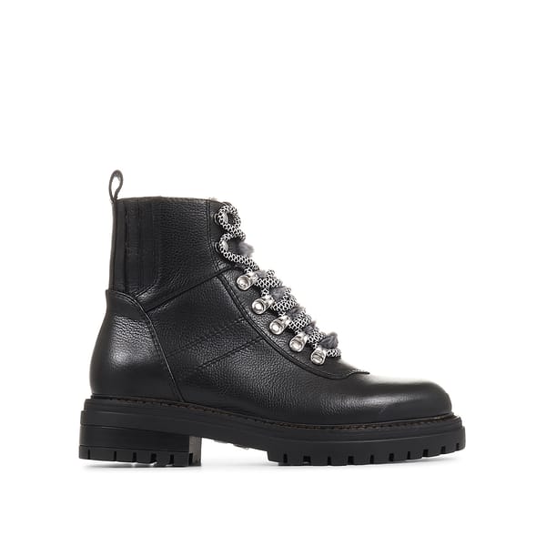 leather hiking boots