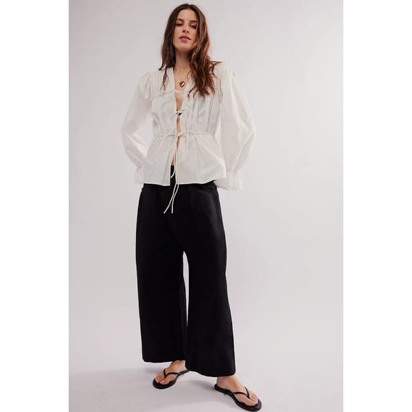 MODEL WEARS Nigel Preston Poplin Cinched Top
