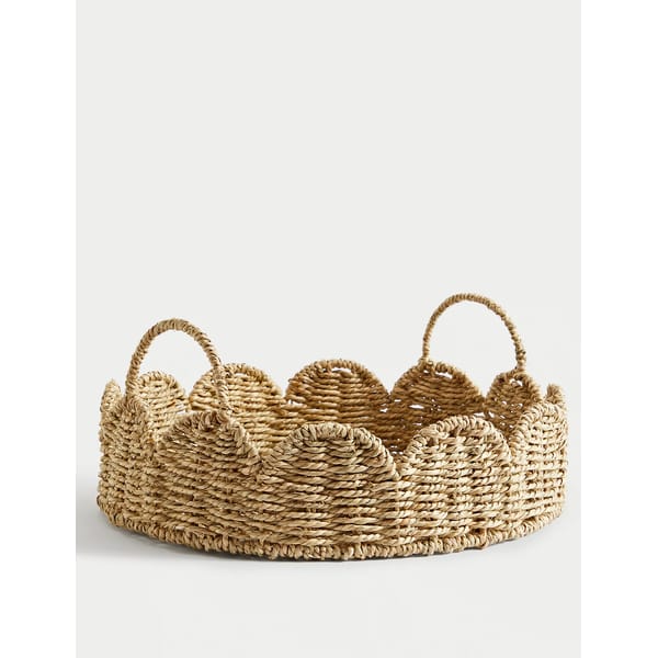 Round Seagrass Scallop Tray