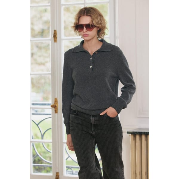 model on catwalk wearing grey CASHMERE POLO SWEATER