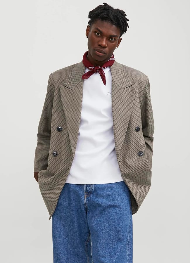 male model wearing JACK & JONES JORTROY Oversize Fit Blazer