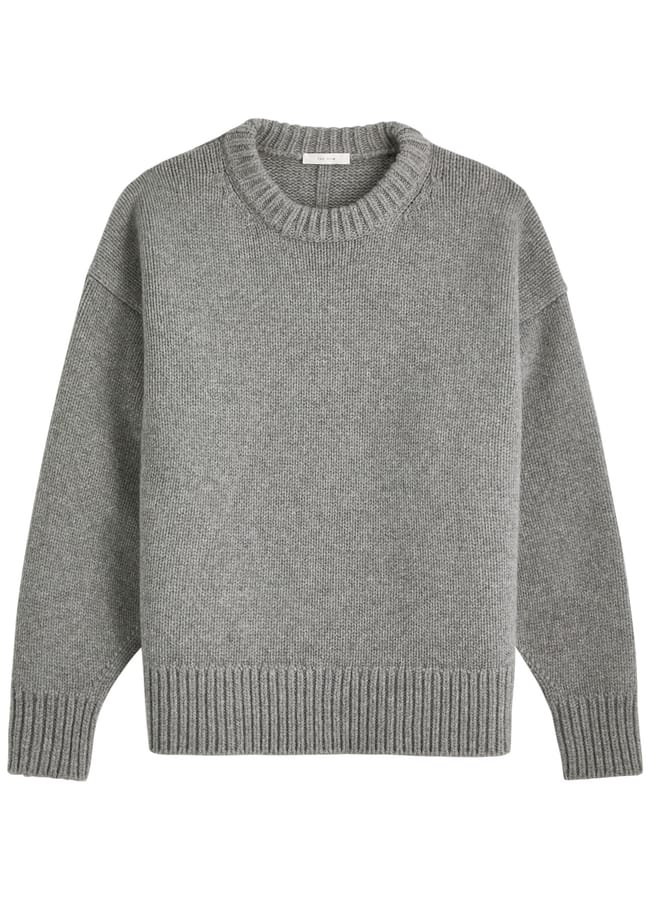 grey jumper