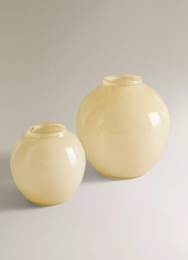 yellow glass vase
