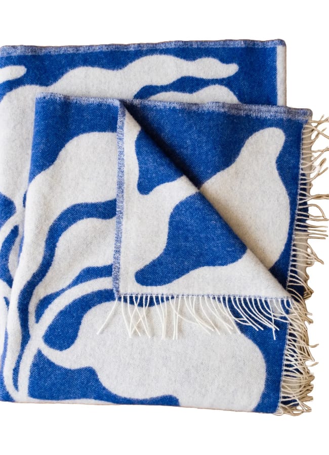 blue and white Leaves throw 130x220 cm