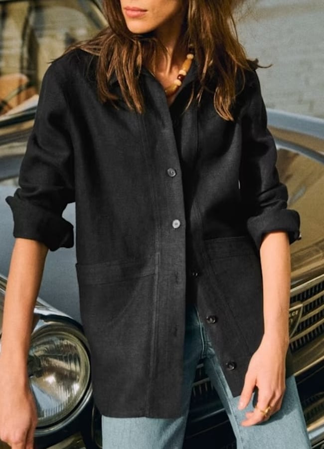 model wearing Sézane Will Jacket Black Linen