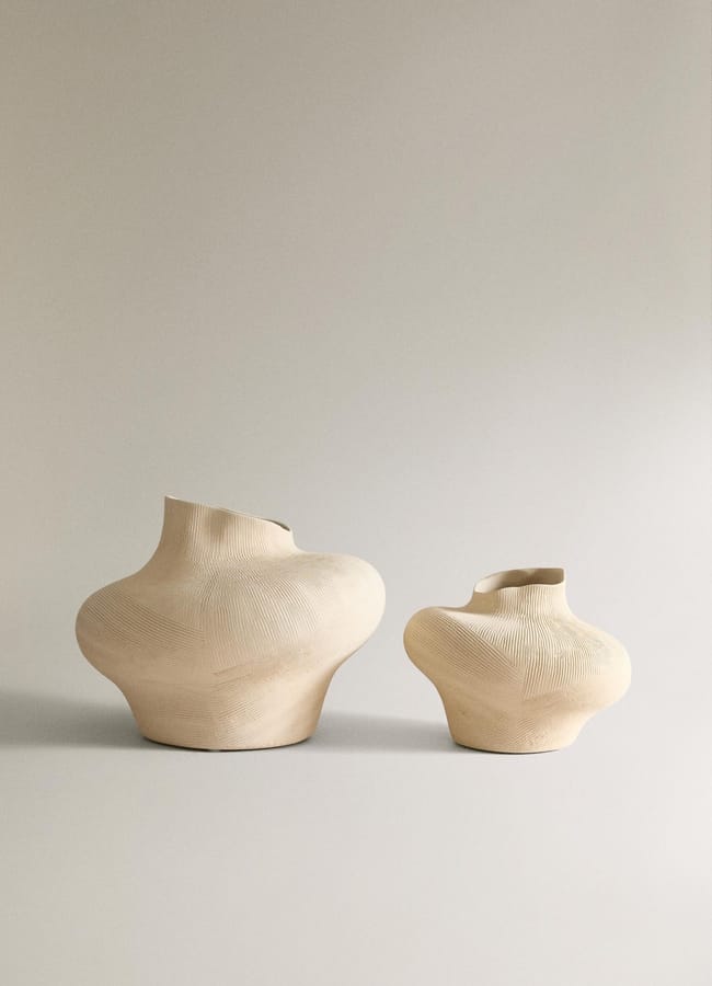 ZARA IRREGULAR CERAMIC VASE