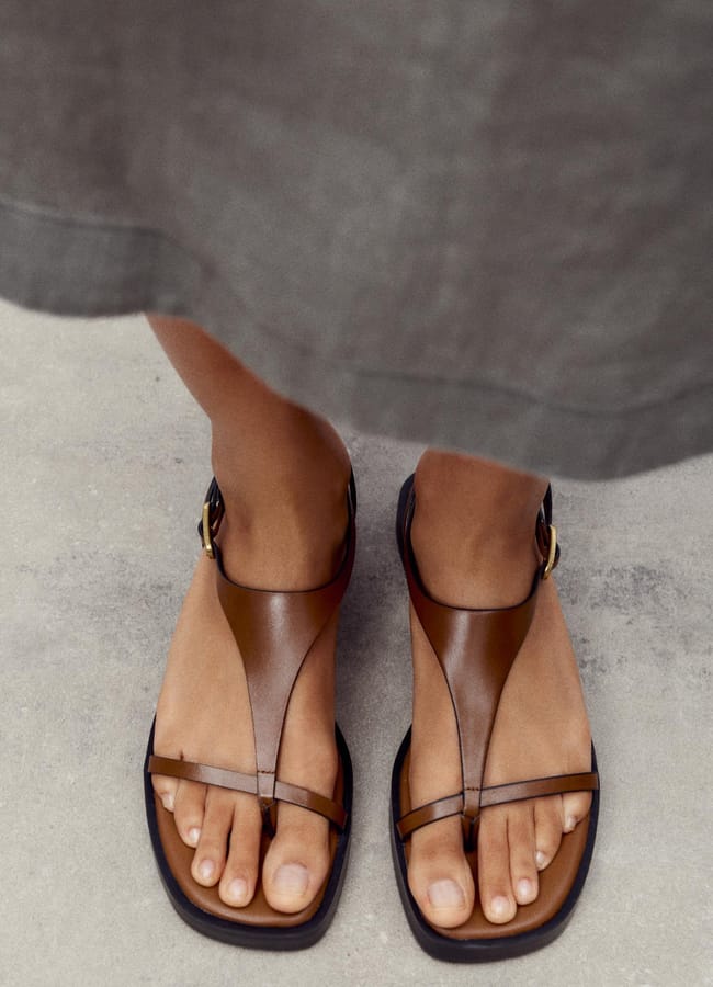 close up from above feet with Zara STRAPPY PLATFORM SANDALS