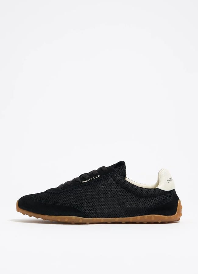 black trainer
