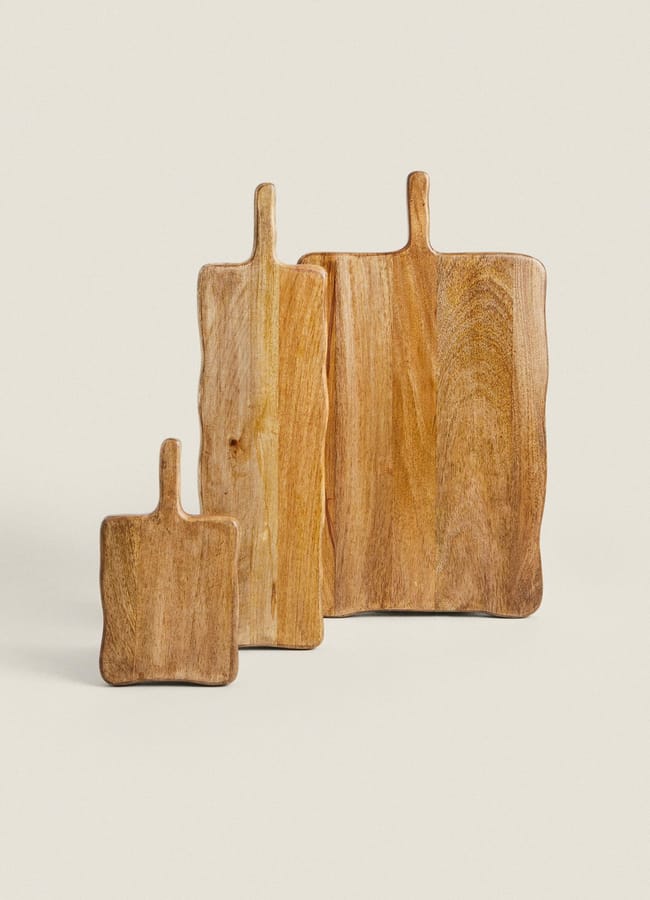 Zara IRREGULAR WOODEN CHOPPING BOARD