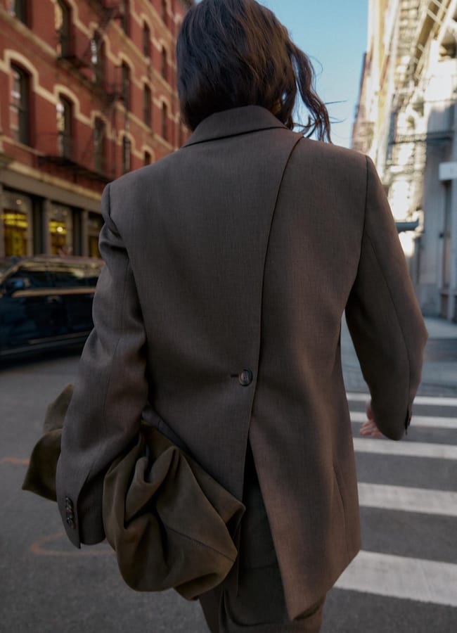 model from back wearing zara BLAZER WITH BACK VENT in street