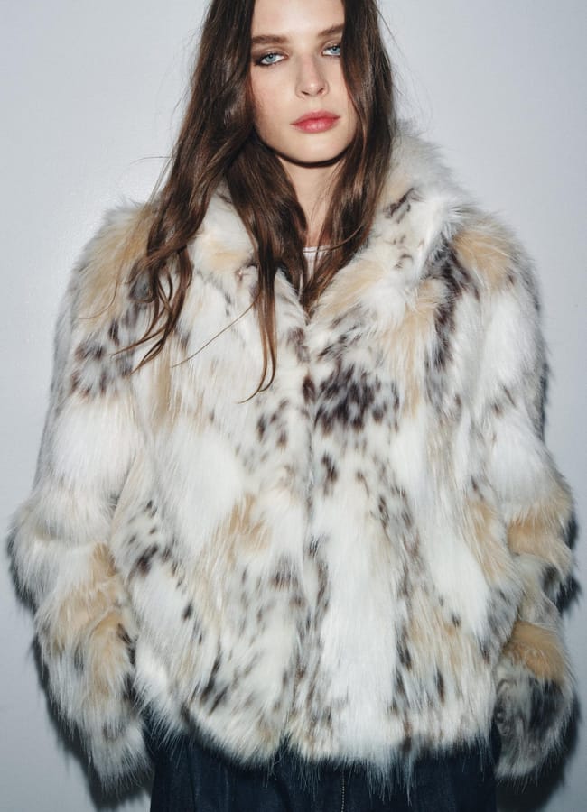 model wearing zara ZW COLLECTION FAUX FUR JACKET