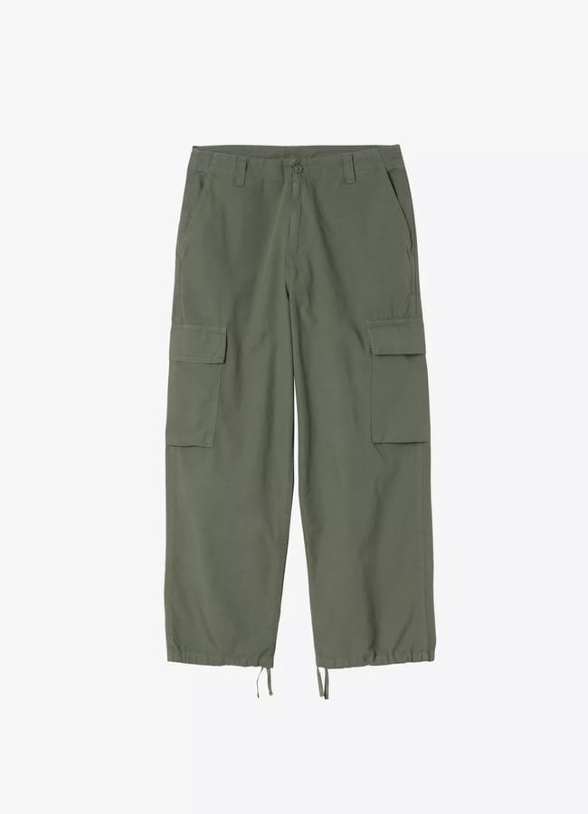 Olive green cargo trousers with side pockets and a relaxed, straight-leg fit. Inspired by celebrity fashion, these trousers feature belt loops, a button fastening, and drawstrings at the ankles for a versatile look.