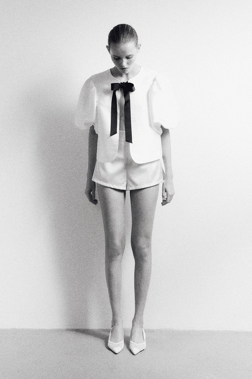 MODEL WEARS Balloon-Sleeved Blouse