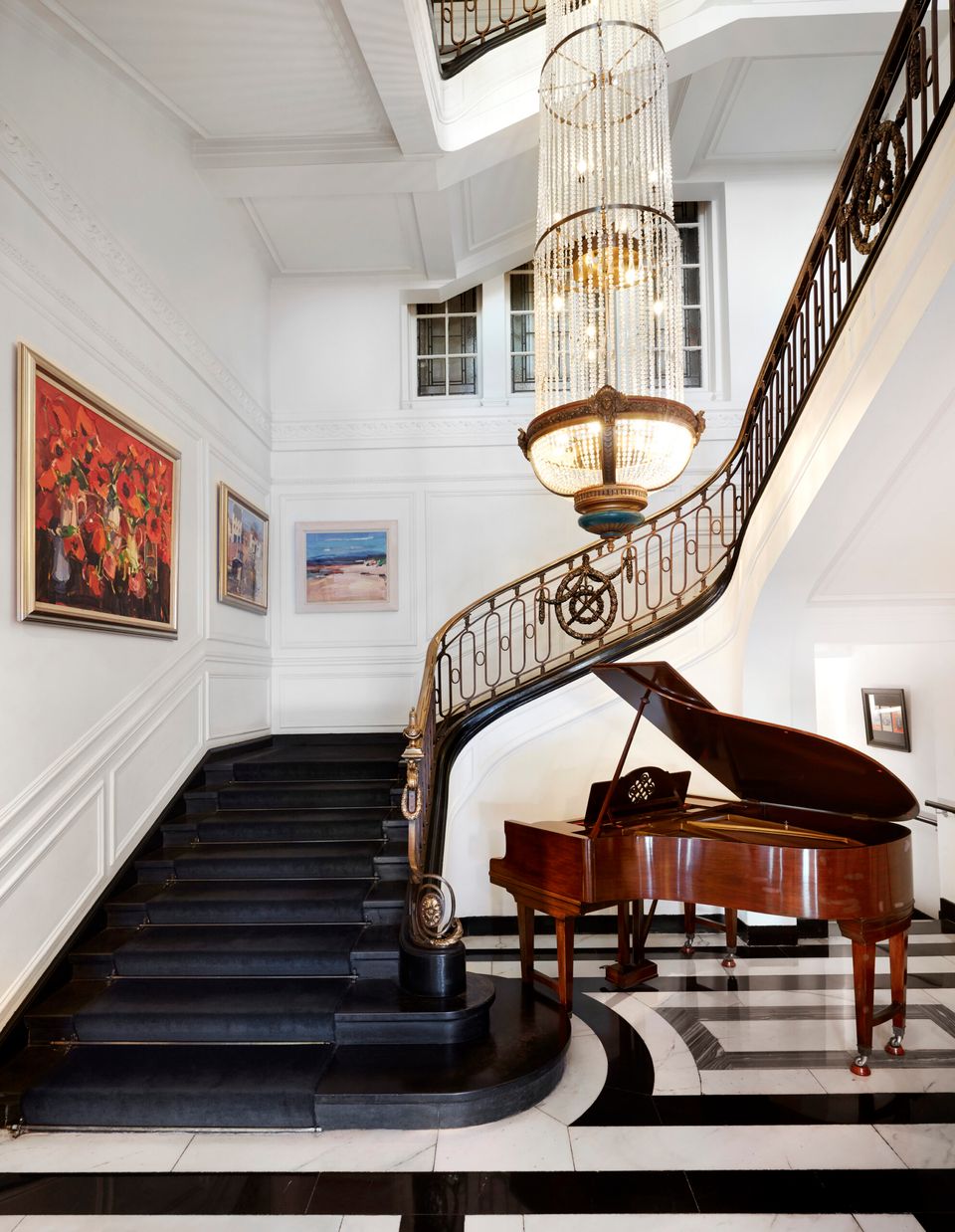 staircase and grand piano in the Blythswood hotel