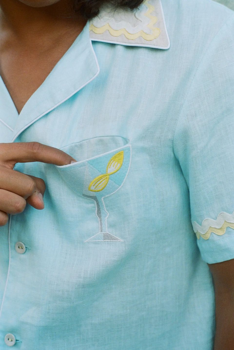 TOMBOLO 'Alexis Zambrano x Tombolo' Martini Cabana pocket detail