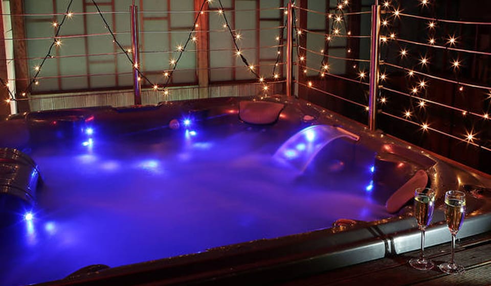 Sanctum Soho Hotel Hot Tub