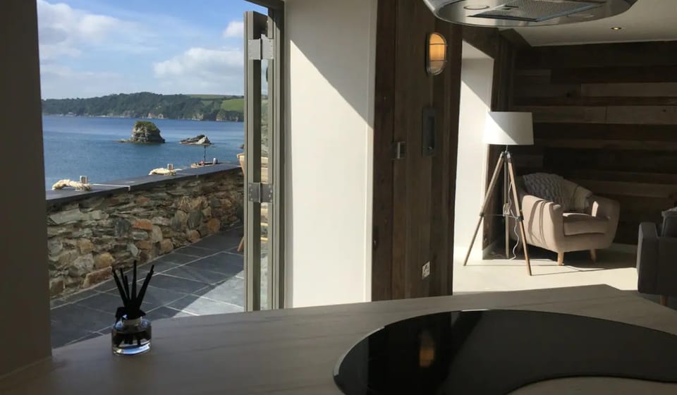 Beachside Luxury Retreat with Hot Tub & Sea Views